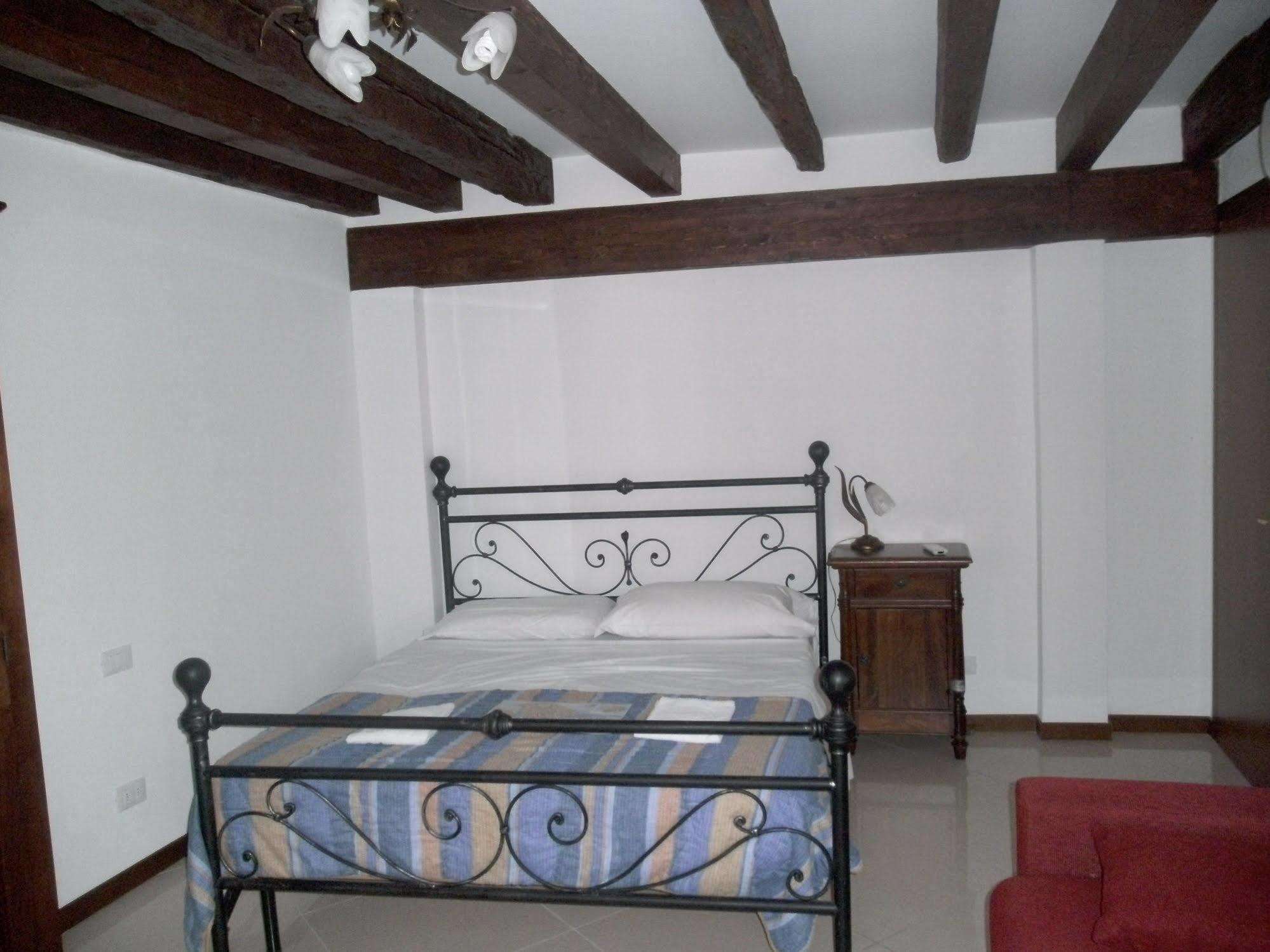 Guest house Sweet - Checkin At 