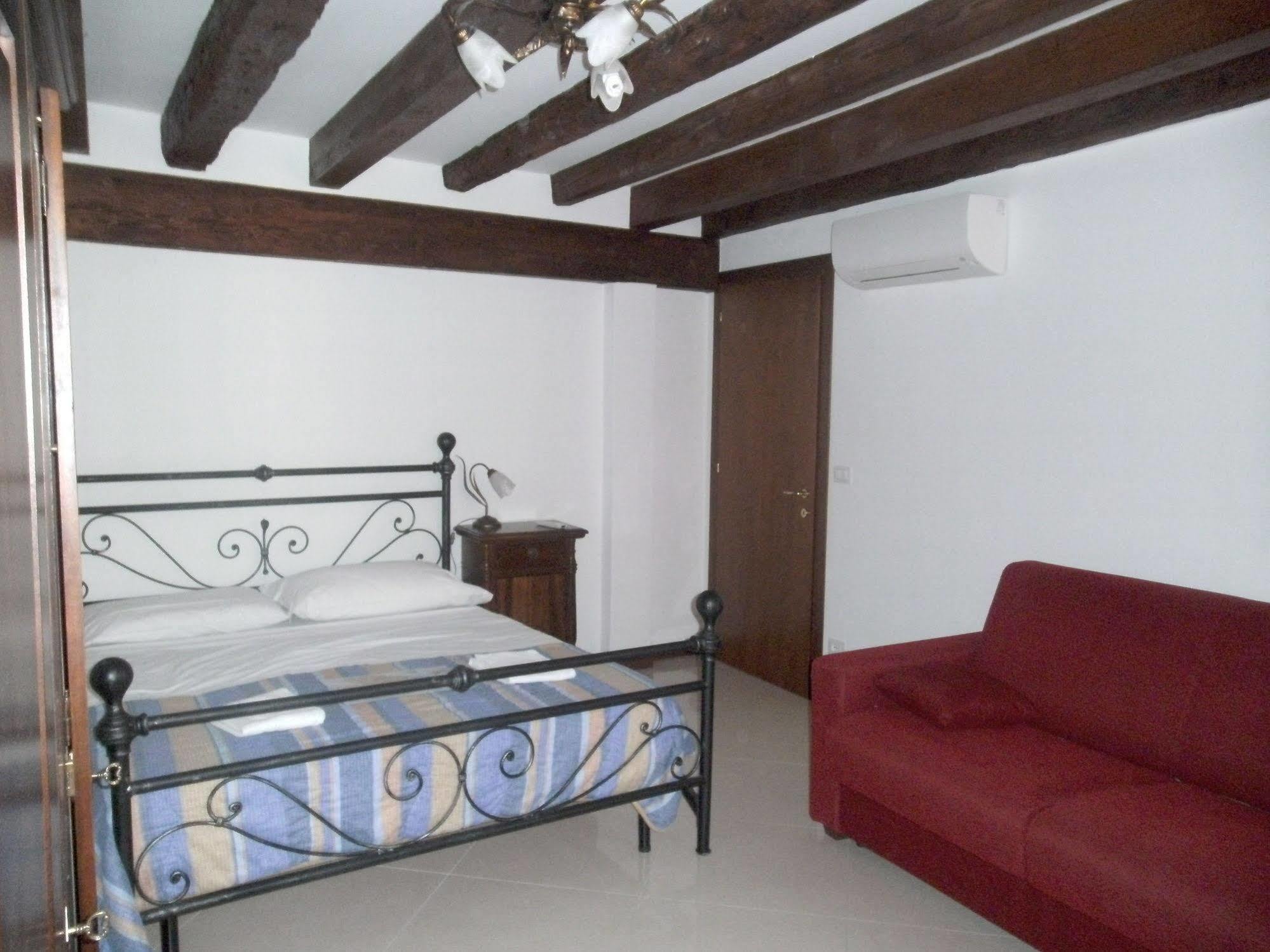 Guest house Sweet - Checkin At 